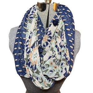 Stella & Dot Double sided Patterned Infinity Scarf - Blue and Cream